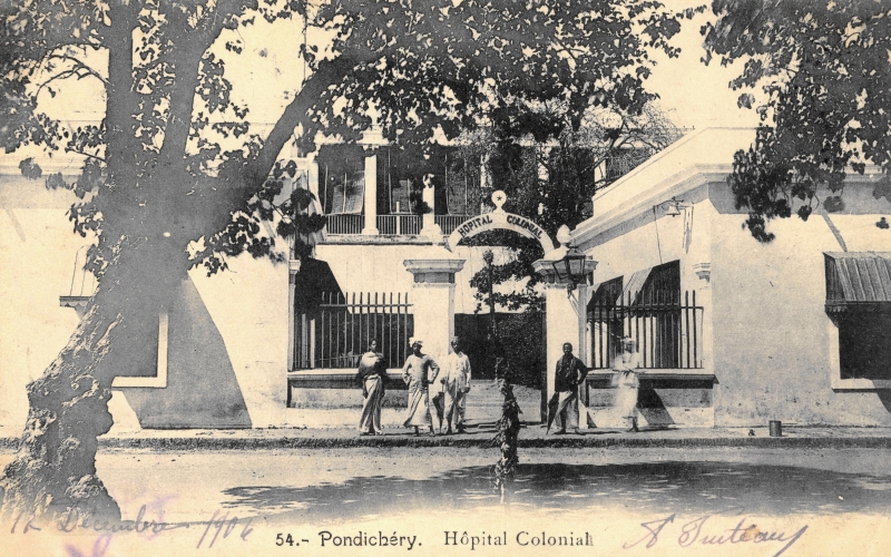 06-21 - Pondichery - hopital colonial - entree - 1